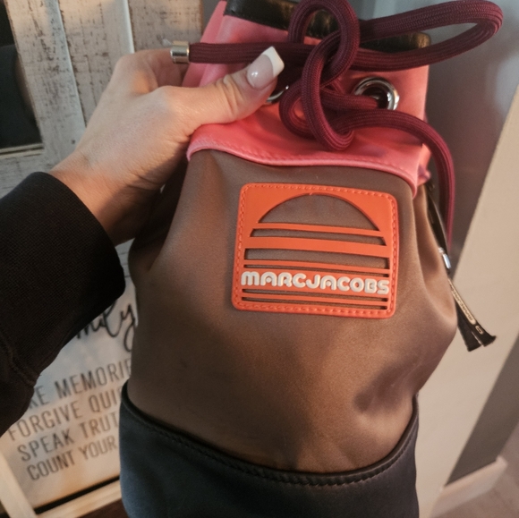 MARC JACOBS Small Drawstring Color-Block Sport Handbag - Picture 7 of 11